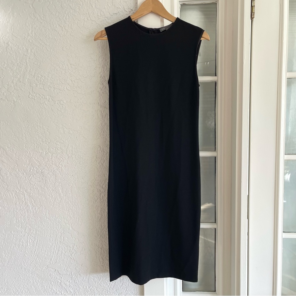 Vince Soldvince Straight Ribbed Sleeveless Midi Dress - Picture 5 of 15